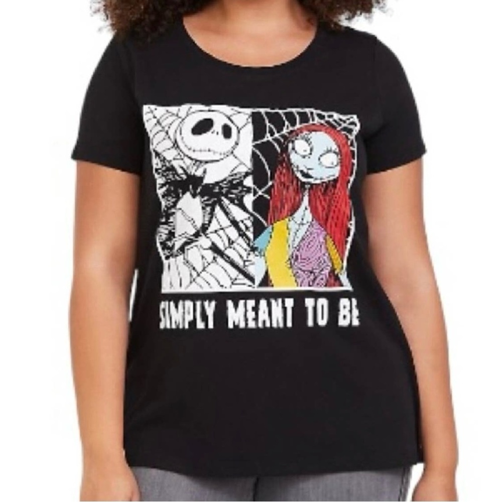 Torrid “The Nightmare Before Christmas Women's Black Tee Size L Good Condition